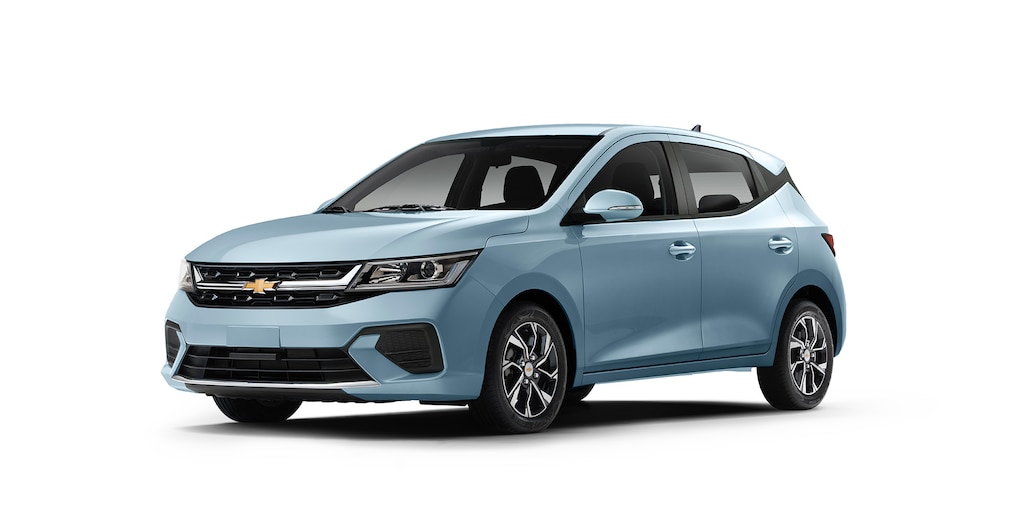 Nuevo compacto 4 puertas Chevrolet Aveo Hatchback 2025 en color azul