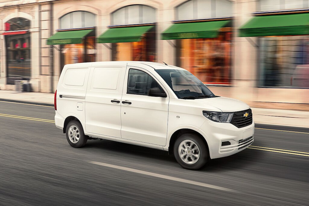 Furgoneta de trabajo para emprendedores, tu furgoneta Chevrolet Tornado Van 2025 es productiva y versátil
